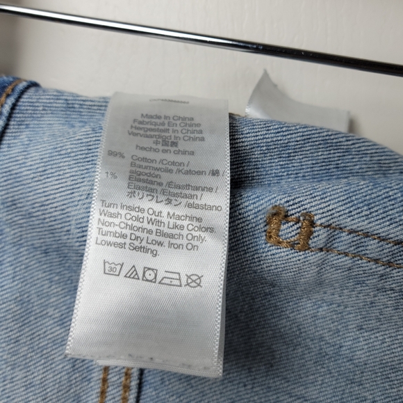 Madewell Distressed 11" High Rise Flare Jeans Size 31 - Picture 6 of 10